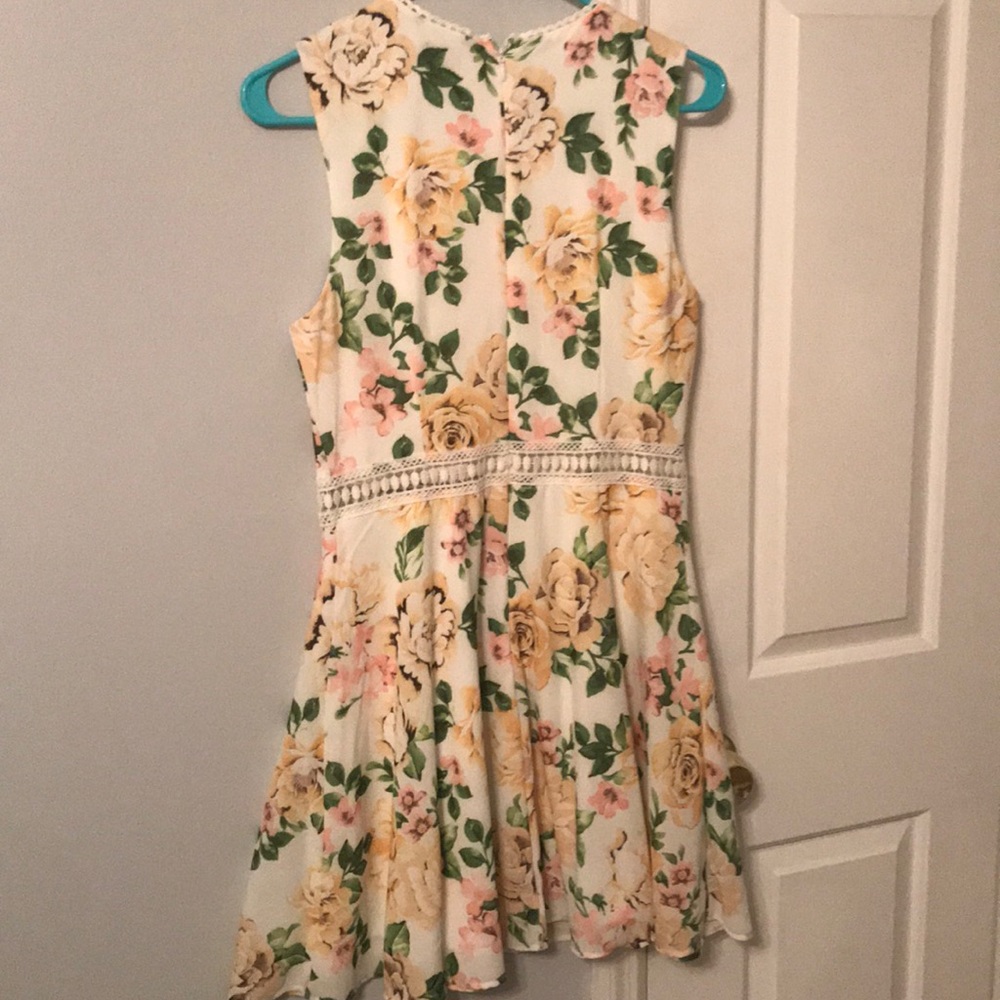 Dress - Picture 2 of 2